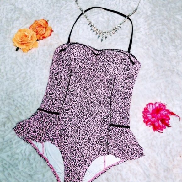 Betsey Johnson Pin Up Style Swim Suit - Picture 3 of 11
